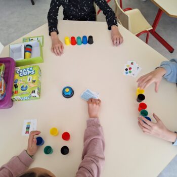 Jeux enfants allez on joue écoles education nationale interieur